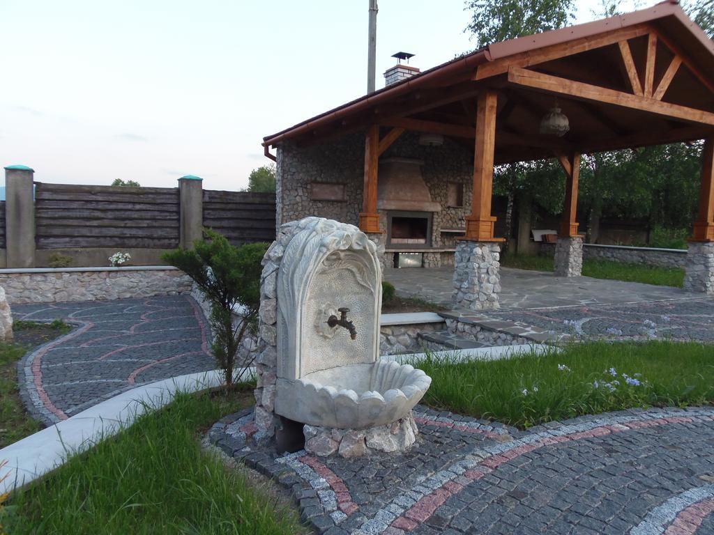 Tourist Complex Karina Hotel Polyana  Exterior foto